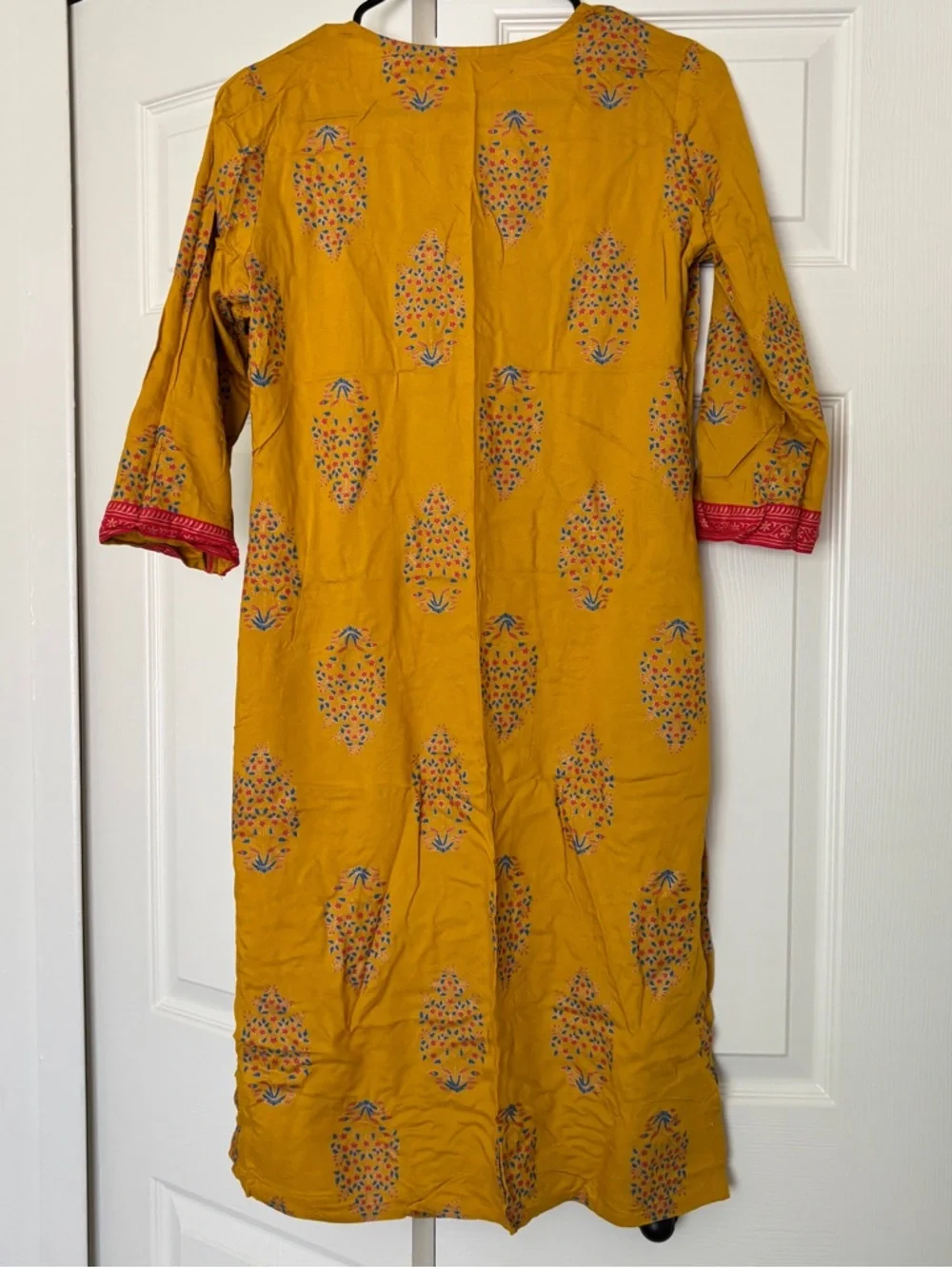 Kurti for Women - Picture 6 of 11